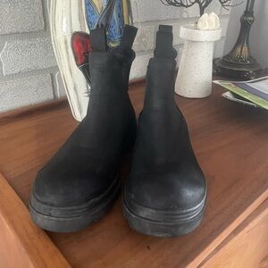 Ecco Sleek Black Ankle Boots